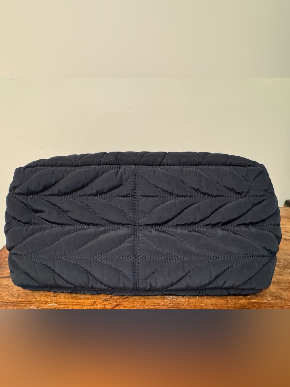 â ď¸Kate Spade Black Quilted Toteâ ď¸ Travel Tote or Diaper Bag - Picture 5 of 16